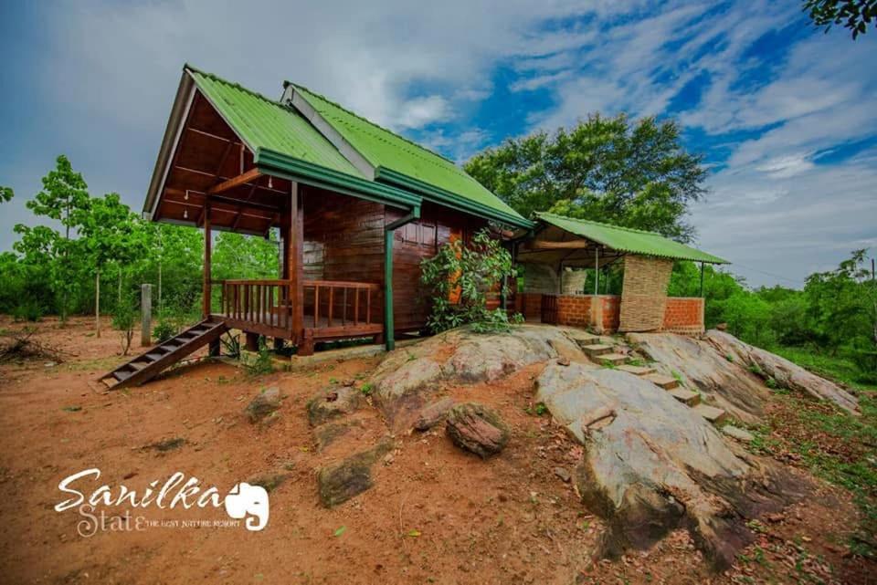 Villa with garden view outside